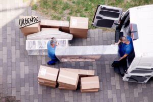 Mudanzas urgentes en Valencia